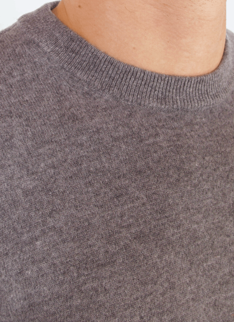 Soft Wool Fine Knit Sweater - Alden & Ash